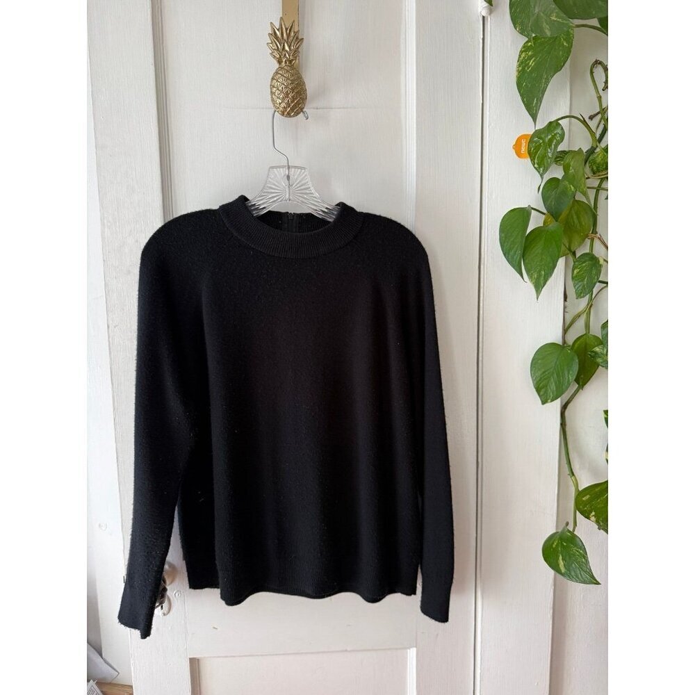 Mercer Street Studio women’s size petite large black sweater